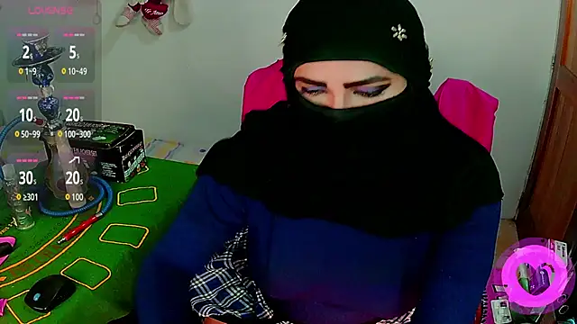 SultanaLayla online show from April 24, 2026, 8:11 pm