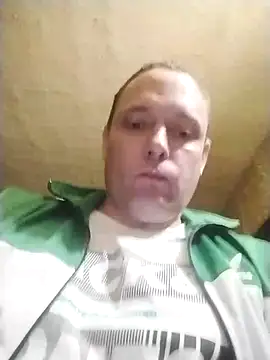 Snapshot of andreubeg chatting on September 8, 2025, 9:25 pm andreubeg online show from September 8, 2025, 9:25 pm