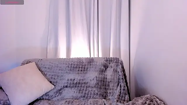 Snapshot of sarah_saenz_ chatting on April 18, 2026, 5:32 am sarah saenz online show from April 18, 2026, 5:32 am