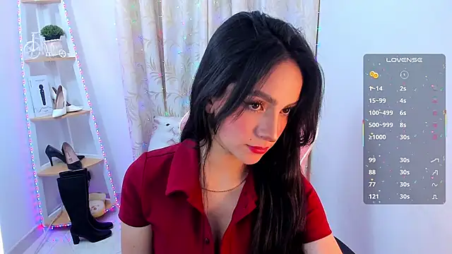 Snapshot of sarah_saenz_ chatting on October 8, 2025, 3:08 am sarah saenz online show from October 8, 2025, 3:08 am