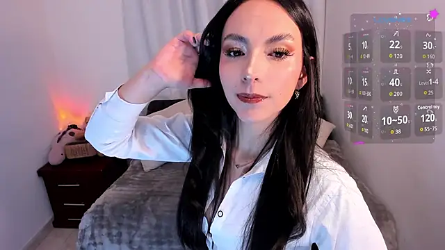 Snapshot of sarah_saenz_ chatting on April 11, 2026, 6:43 am sarah saenz online show from April 11, 2026, 6:43 am