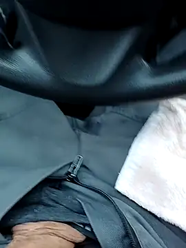 Micki2 online show from November 24, 2025, 2:50 pm