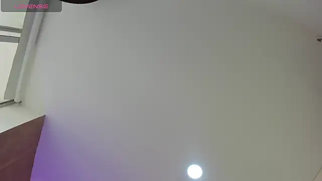 Snapshot of sweet__vanessa1 chatting on June 21, 2026, 9:42 pm sweet vanessa1 online show from June 21, 2026, 9:42 pm