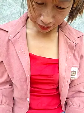 ngocngoc cute online show from June 25, 2026, 12:08 am