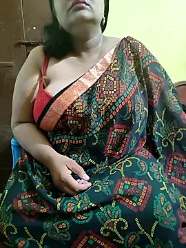 Snapshot of Swapna_Hyd chatting on October 9, 2025, 5:08 am Swapna Hyd online show from October 9, 2025, 5:08 am