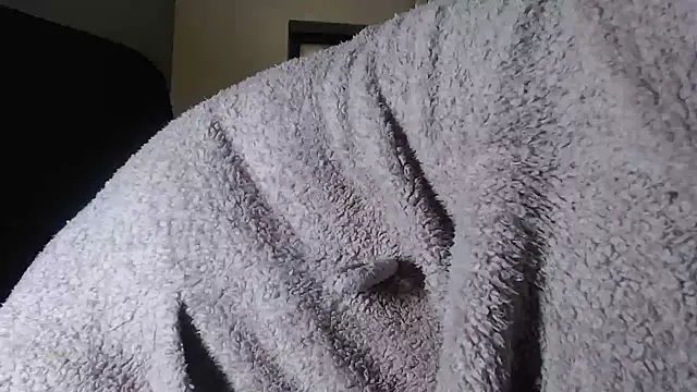 Snapshot of YummySyriaxoxo chatting on October 19, 2025, 1:52 am YummySyriaxoxo online show from October 19, 2025, 1:52 am