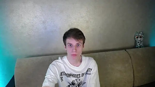 Snapshot of yes_cute_boy_ chatting on March 17, 2026, 9:40 pm yes cute boy online show from March 17, 2026, 9:40 pm