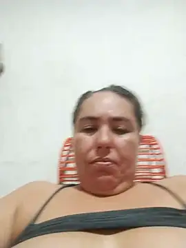 Snapshot of yyuly chatting on November 6, 2025, 12:47 am yyuly online show from November 6, 2025, 12:47 am