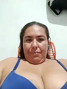 Snapshot of yyuly chatting on October 17, 2025, 3:47 pm yyuly online show from October 17, 2025, 3:47 pm