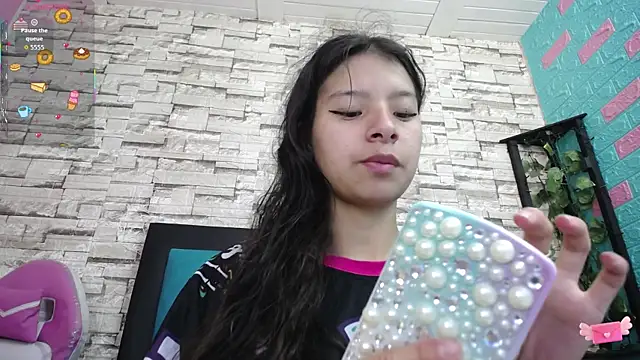 maily can online show from November 11, 2025, 12:55 pm