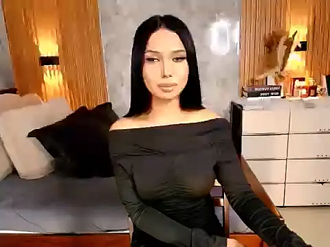 Snapshot of MiaFuckingWill chatting on April 24, 2026, 10:39 am MiaFuckingWill online show from April 24, 2026, 10:39 am