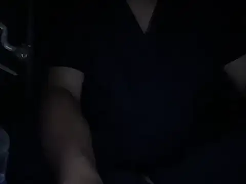 Snapshot of lahungdj12 chatting on October 26, 2025, 3:45 pm lahungdj12 online show from October 26, 2025, 3:45 pm