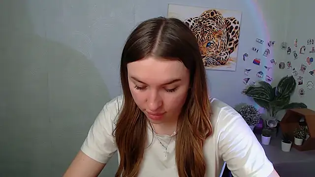 JuliaTopp  online show from March 4, 2026, 7:27 am