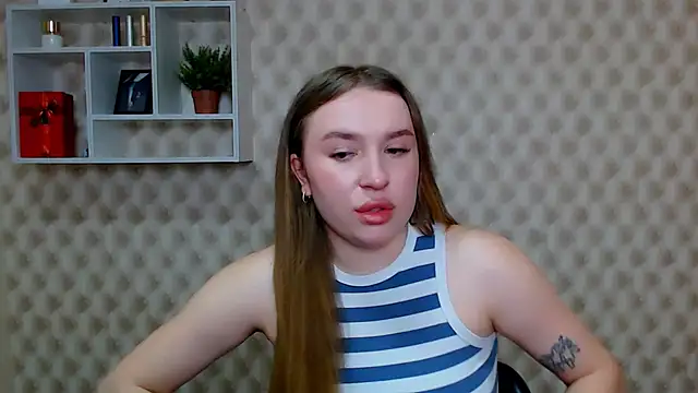 JuliaTopp  online show from March 1, 2026, 6:46 am