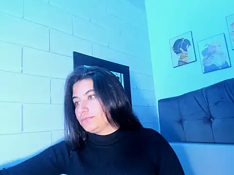 Snapshot of _Roxxxane_09 chatting on November 27, 2025, 6:19 pm Roxxxane 09 online show from November 27, 2025, 6:19 pm