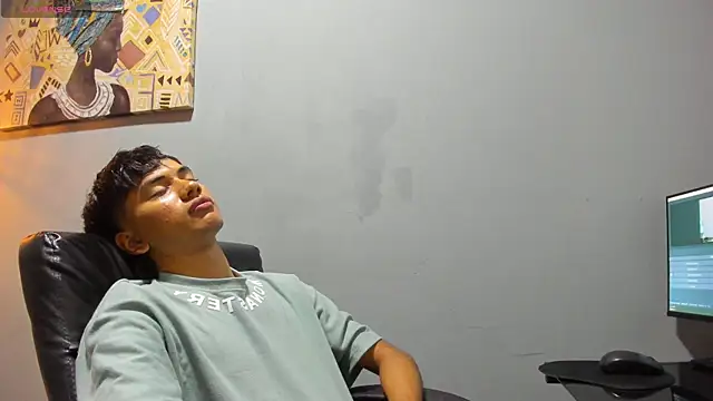 Snapshot of markbowie chatting on December 3, 2025, 11:53 am markbowie online show from December 3, 2025, 11:53 am