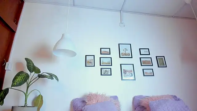 Coco joness online show from November 9, 2025, 7:51 pm