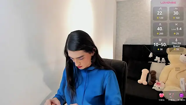 lily cash1 online show from October 9, 2025, 7:25 pm