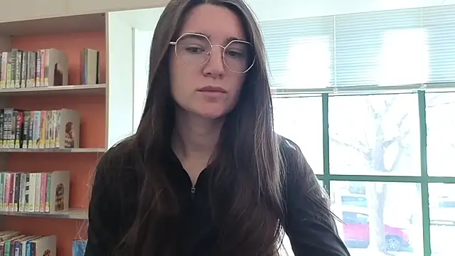 Snapshot of bambifarrina chatting on February 13, 2026, 7:36 pm bambifarrina online show from February 13, 2026, 7:36 pm