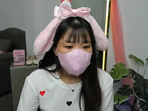 Xiao cute online show from October 5, 2025, 4:53 pm