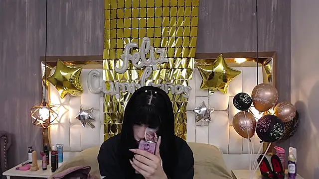 Snapshot of Foxxy_Doll chatting on October 9, 2025, 2:39 pm Foxxy Doll online show from October 9, 2025, 2:39 pm