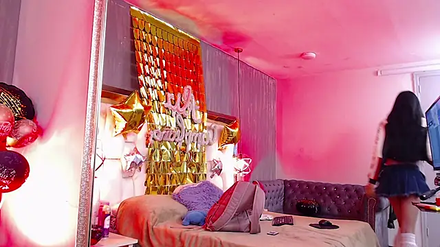 Snapshot of Foxxy_Doll chatting on October 16, 2025, 2:36 pm Foxxy Doll online show from October 16, 2025, 2:36 pm