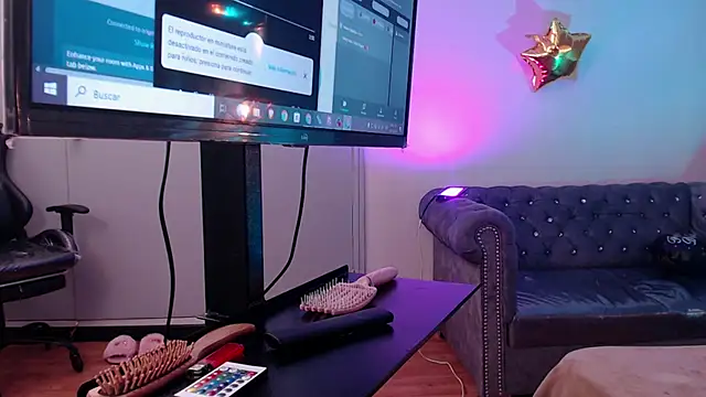 Snapshot of Foxxy_Doll chatting on October 24, 2025, 11:09 am Foxxy Doll online show from October 24, 2025, 11:09 am