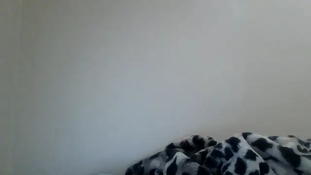 Snapshot of Ziphoo2 chatting on February 16, 2026, 8:24 am Ziphoo2 online show from February 16, 2026, 8:24 am