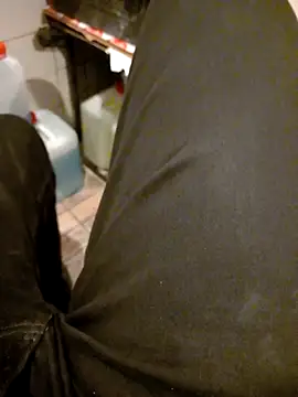 Snapshot of bullut06 chatting on October 16, 2025, 12:02 pm bullut06 online show from October 16, 2025, 12:02 pm