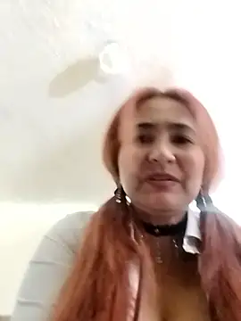 gabrielaponce11 online show from June 14, 2026, 2:24 am