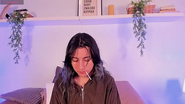 Snapshot of Vampgyal chatting on October 21, 2025, 7:57 pm Vampgyal online show from October 21, 2025, 7:57 pm