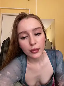 Snapshot of Mary_Sensory chatting on March 10, 2026, 9:35 am Mary Sensory online show from March 10, 2026, 9:35 am