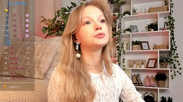 Snapshot of Kara_smalltits chatting on October 11, 2025, 11:55 am Kara smalltits online show from October 11, 2025, 11:55 am