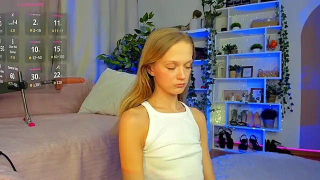 Snapshot of Kara_smalltits chatting on November 23, 2025, 12:15 pm Kara smalltits online show from November 23, 2025, 12:15 pm