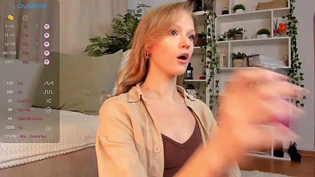 Snapshot of Kara_smalltits chatting on November 3, 2025, 11:14 am Kara smalltits online show from November 3, 2025, 11:14 am