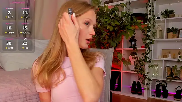 Snapshot of Kara_smalltits chatting on November 19, 2025, 12:05 pm Kara smalltits online show from November 19, 2025, 12:05 pm