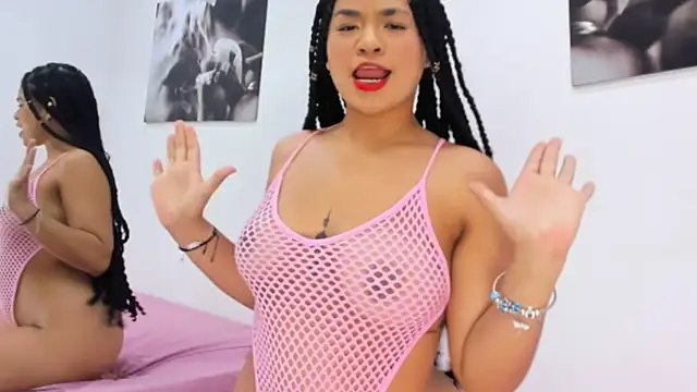 Snapshot of luna78hard chatting on September 16, 2025, 4:46 am luna78hard online show from September 16, 2025, 4:46 am