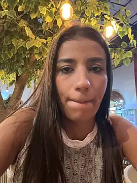 -juicy  online show from November 10, 2025, 10:37 pm