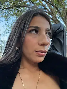 -juicy  online show from March 20, 2026, 10:33 pm