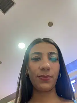 Snapshot of -juicy_ chatting on May 2, 2026, 10:15 pm -juicy online show from May 2, 2026, 10:15 pm