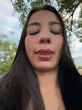 -juicy  online show from March 21, 2026, 10:57 pm