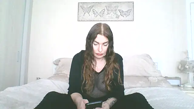 Snapshot of EllaKent chatting on March 13, 2026, 3:50 pm EllaKent online show from March 13, 2026, 3:50 pm