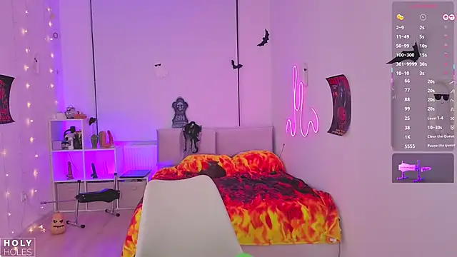 Snapshot of bananasgirl chatting on October 31, 2025, 5:31 pm bananasgirl online show from October 31, 2025, 5:31 pm