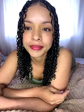 Yasmin777  online show from October 7, 2025, 8:43 pm