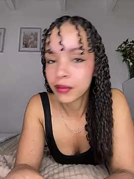 Yasmin777  online show from June 15, 2026, 9:14 pm