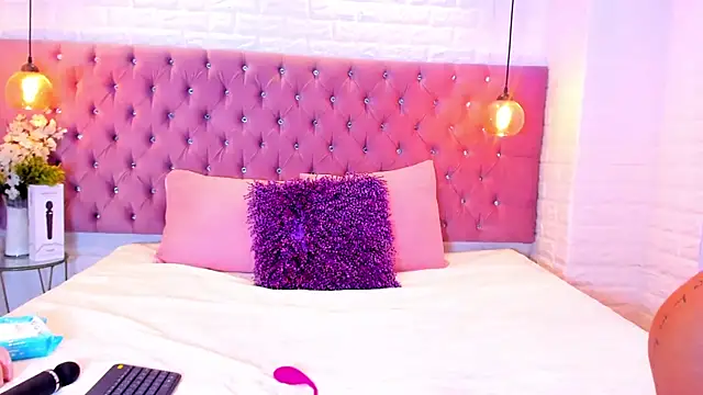 Snapshot of anette_bennet chatting on October 10, 2025, 7:36 pm anette bennet online show from October 10, 2025, 7:36 pm