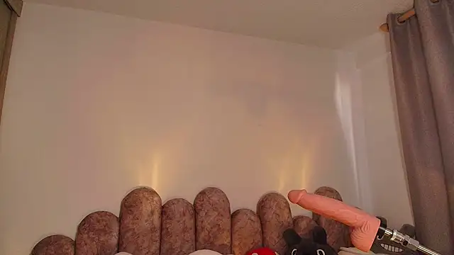 Snapshot of Claiborne_Morris chatting on October 15, 2025, 10:07 pm Claiborne Morris online show from October 15, 2025, 10:07 pm