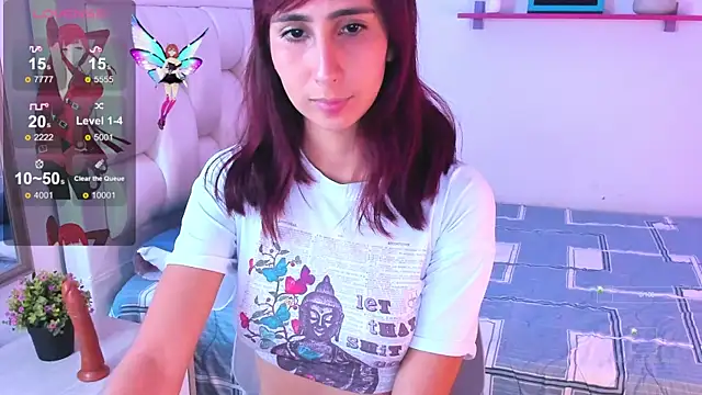 QueenLatinaxh online show from October 6, 2025, 1:34 pm