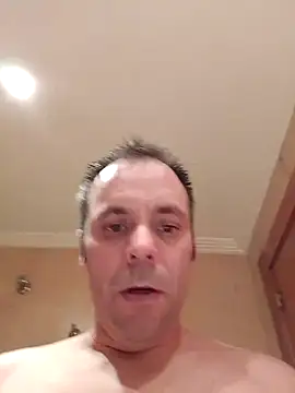 Snapshot of manchego85 chatting on October 15, 2025, 8:39 pm manchego85 online show from October 15, 2025, 8:39 pm