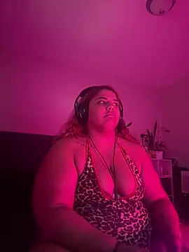 Snapshot of 1n0nlythroat chatting on April 28, 2026, 7:51 pm 1n0nlythroat online show from April 28, 2026, 7:51 pm